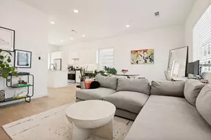 427 W 10th St, Dallas, TX 75208 - Photo 7