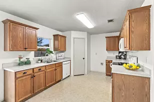 303 Charleston Dr, Wylie, TX 75098 - Photo 7