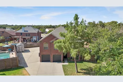 324 Georgian Oak Court, Lake Dallas, TX 75065 - Photo 3