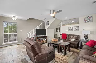 5901 Parkside Ct, Granbury, TX 76048 - Photo 9