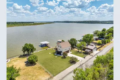 5901 Parkside Court, Granbury, TX 76048 - Photo 1