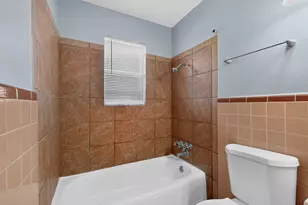 222 W Union Bower Rd, Irving, TX 75061 - Photo 23