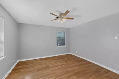 222 W Union Bower Road, Irving, TX 75061 - Photo 25