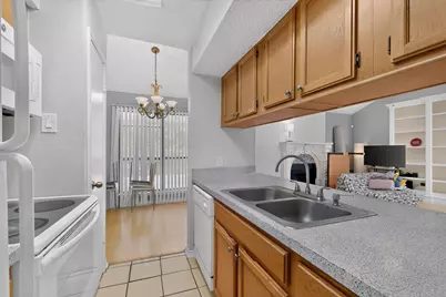 5750 Phoenix Drive #6, Dallas, TX 75231 - Photo 15