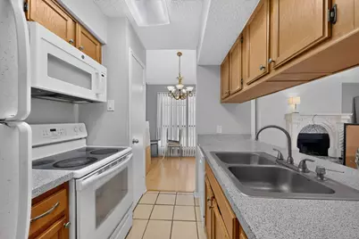 5750 Phoenix Drive #6, Dallas, TX 75231 - Photo 17