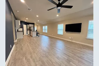 606 Capstone Circle, Granbury, TX 76048 - Photo 5