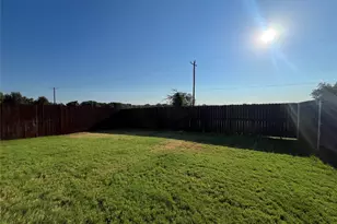 606 Capstone Cir, Granbury, TX 76048 - Photo 19