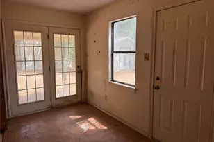 370 Locust St, Point, TX 75472 - Photo 5