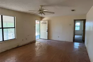 370 Locust St, Point, TX 75472 - Photo 3