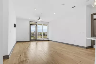 2700 Old Denton Road #2204, Carrollton, TX 75007 - Photo 3