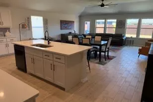 1909 Chippewa Dr, Cleburne, TX 76033 - Photo 3