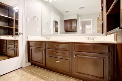 1304 Harwell Drive #4811, Arlington, TX 76011 - Photo 11