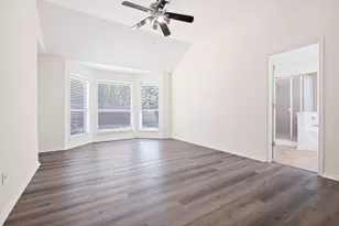 2755 Honey Suckle Dr, Grand Prairie, TX 75052 - Photo 17