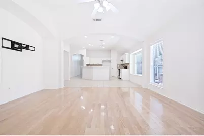 2755 Honey Suckle Drive, Grand Prairie, TX 75052 - Photo 13