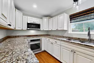 2927 Selma Ln, Farmers Branch, TX 75234 - Photo 11