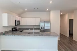 504 Jameson St, Springtown, TX 76082 - Photo 7