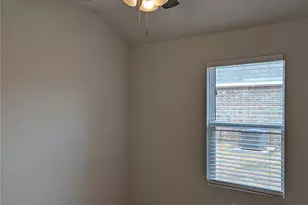 504 Jameson St, Springtown, TX 76082 - Photo 13