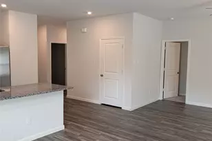 504 Jameson St, Springtown, TX 76082 - Photo 5