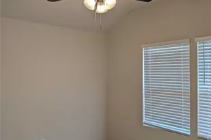 504 Jameson St, Springtown, TX 76082 - Photo 11