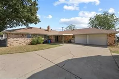 1700 Northcrest Drive, Arlington, TX 76012 - Photo 9