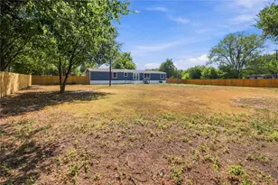 701 Lazy Springs Dr, Red Oak, TX 75154 - Photo 25