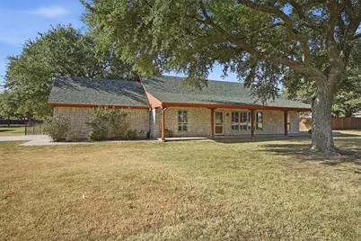 212 Bobby Sam Court, Collinsville, TX 76233 - Photo 5