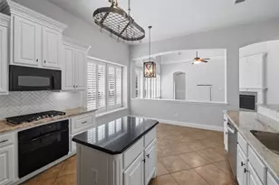 2508 Waters Edge Ln, Fort Worth, TX 76116 - Photo 13