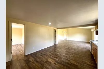 611 E Broadmore Avenue, Wills Point, TX 75169 - Photo 11