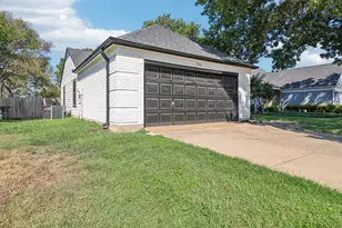 7721 Waxwing Cir W, Fort Worth, TX 76137 - Photo 3