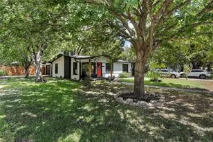 3921 Austin Ave, Waco, TX 76710 - Photo 27