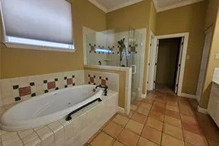 4204 Bluff View Dr, Granbury, TX 76048 - Photo 11