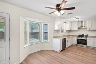 772 Hampshire Dr, Burleson, TX 76028 - Photo 7