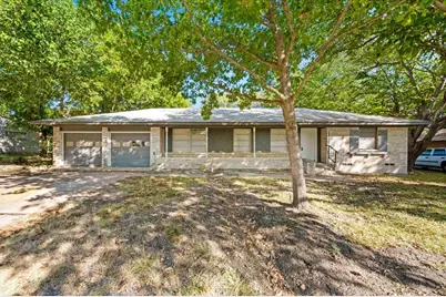 305 Valleyglen Drive, DeSoto, TX 75115 - Photo 1