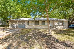 305 Valleyglen Dr, DeSoto, TX 75115 - Photo 1