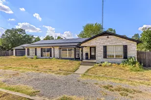 1440 Columbia Ave, Corsicana, TX 75110 - Photo 1