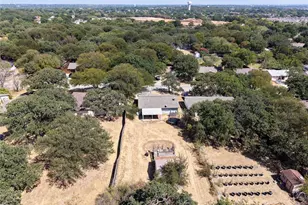 7021 Payte Ln, North Richland Hills, TX 76182 - Photo 31