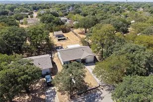 7021 Payte Ln, North Richland Hills, TX 76182 - Photo 29