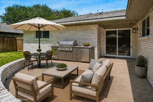 4704 Ashbrook Rd, Dallas, TX 75227 - Photo 13