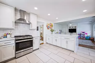 7528 Wentwood Dr, Dallas, TX 75225 - Photo 11