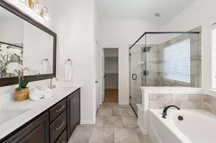 9300 Wellington Dr, Little Elm, TX 75068 - Photo 13