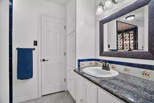 2201 Adams Dr, Arlington, TX 76011 - Photo 21