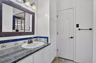 2201 Adams Dr, Arlington, TX 76011 - Photo 19