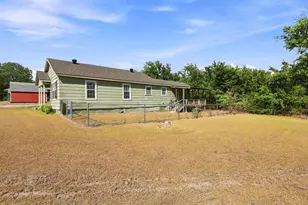 2626 Dripping Springs Rd, Sherman, TX 75090 - Photo 15