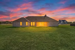 124 Aiden Dr, Waxahachie, TX 75165 - Photo 33