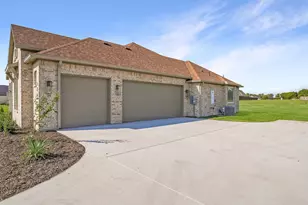 124 Aiden Dr, Waxahachie, TX 75165 - Photo 37