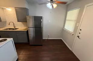 723 N Marsalis Ave, Dallas, TX 75203 - Photo 3