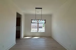 700 Deer Dale Ct, Van Alstyne, TX 75495 - Photo 5