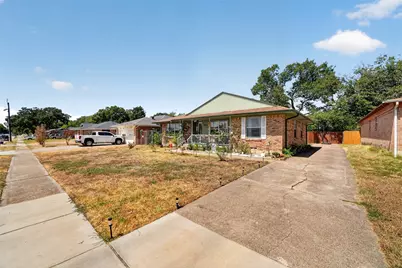 8827 Barclay Street, Dallas, TX 75227 - Photo 5