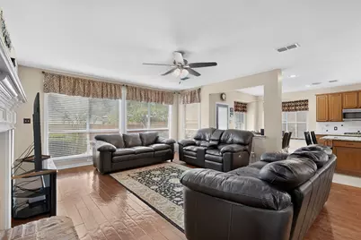9621 Plains Circle, Frisco, TX 75033 - Photo 7