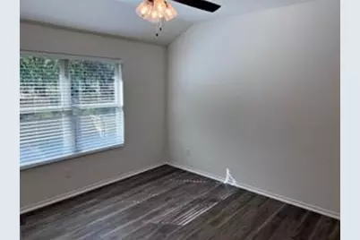 802 S 5th Street #3, Bonham, TX 75418 - Photo 9